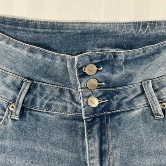 Size 14 - Light Wash Denim Jeans w/ Flared Leg & Three Button Closure - Picture 3 of 5